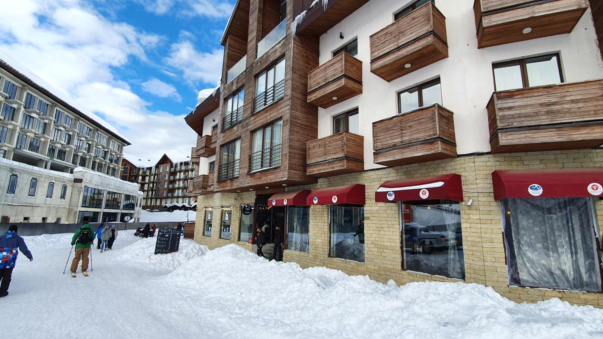 New Gudauri Apartment Near The Ski Lift Zewnętrze zdjęcie